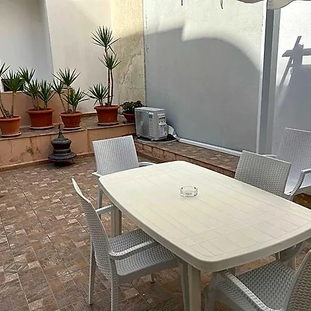 Couette-café Notos 4*