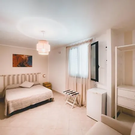 Notos Bed & Breakfast