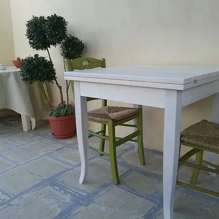 Couette-café Notos 4*