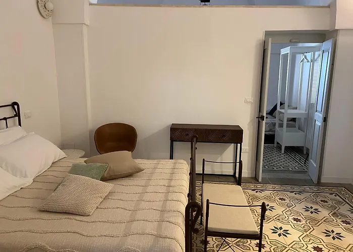 Notos Nocleg ze śniadaniem 3*